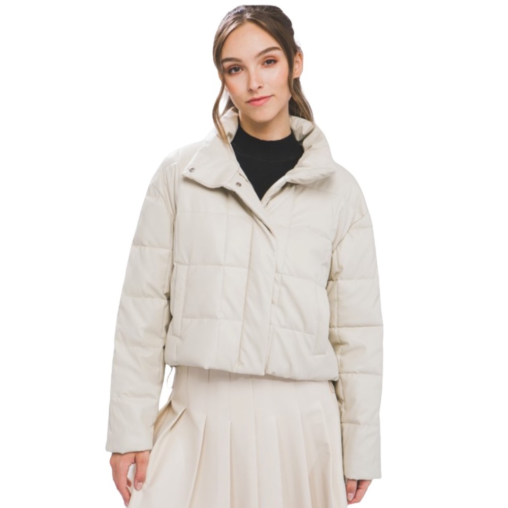 15. Women’s Cream Classic Fit Puffer Jacket W/ Adjustable Waist NWT